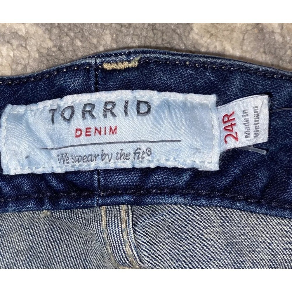 Womens torrid Plus size 24 42 X 29 blue jeans Stretch New - Picture 4 of 7